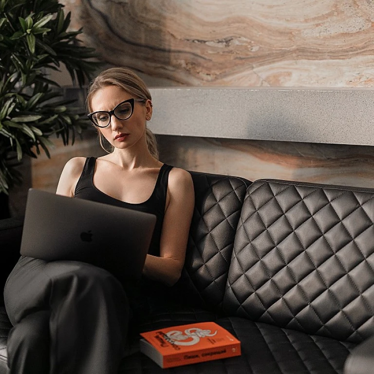Understanding IT Recruiter Compensation: How Are They Paid?