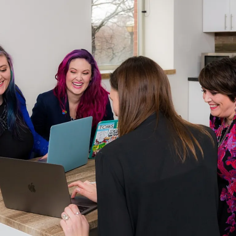 How a retail digital workplace reshapes candidate experience from store to headquarters